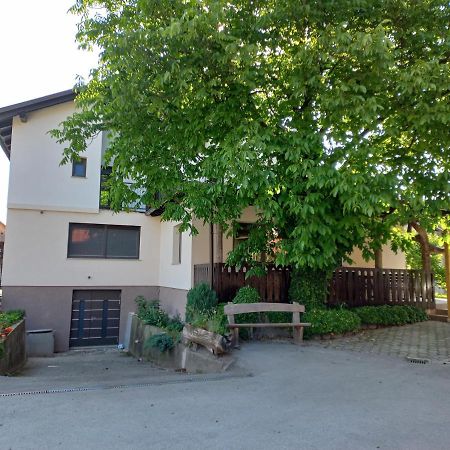 Bed and Breakfast Sobe Levc Мозирье Экстерьер фото