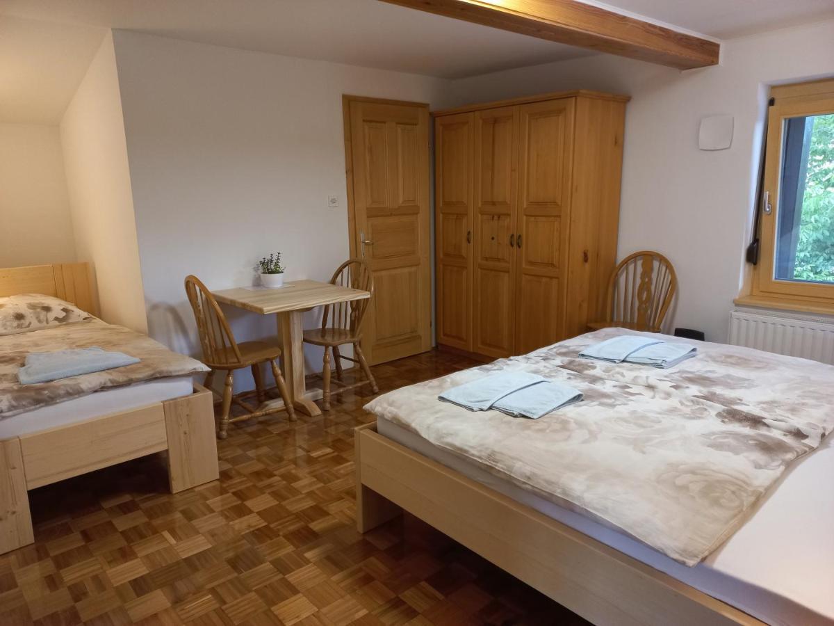 Bed and Breakfast Sobe Levc Мозирье Экстерьер фото